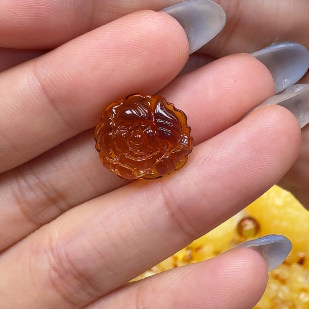 琥珀未镶嵌珠宝奇石