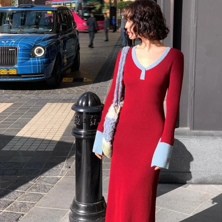 酒午自制复古港风气质【浆果咖啡】拼色喇叭袖针织连衣裙