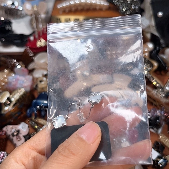 亚克力铁合金周*