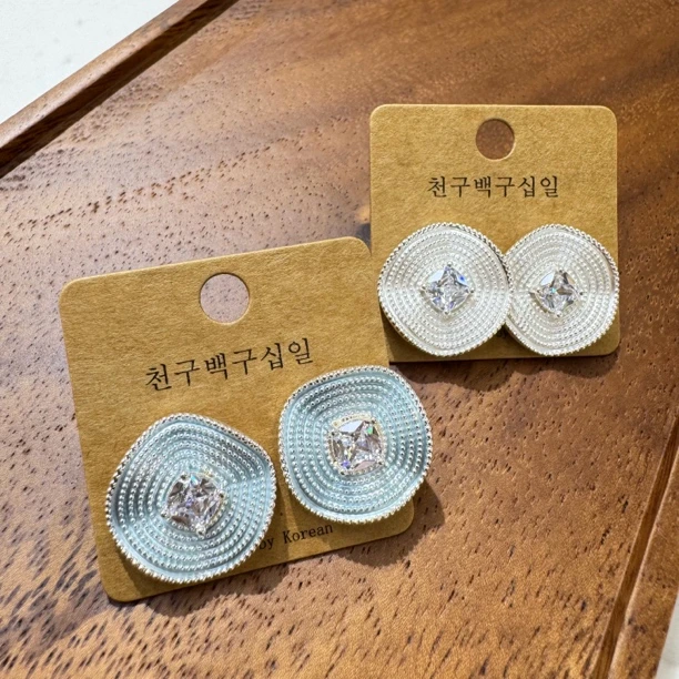 铜合金仿珍珠耳饰 龙哥推荐耳环75