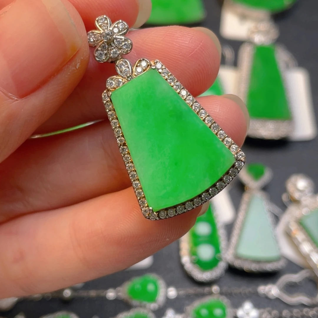 翡翠银S925镶嵌颈饰