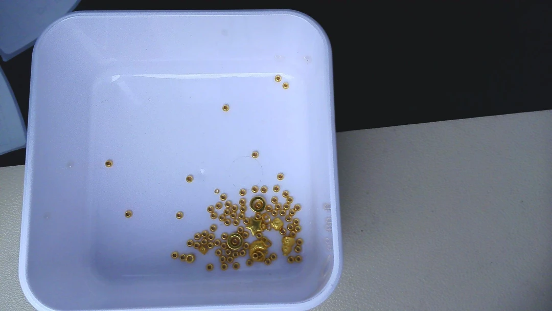 黄金足金小金 豆