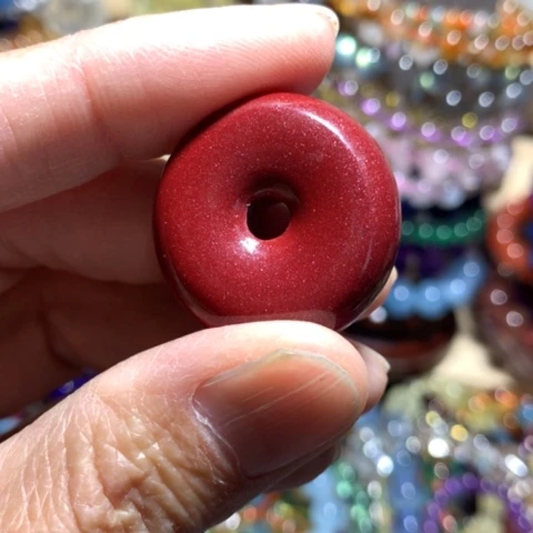 石英质玉颈饰未镶嵌凌**?吊坠