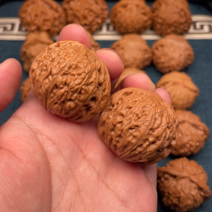 文玩核桃把件全品38尺铁锤