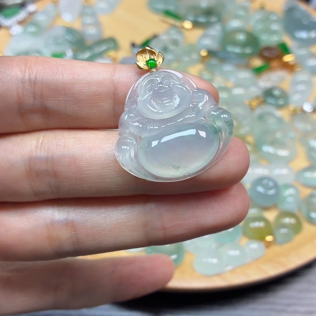 翡翠18K金镶嵌颈饰佛公