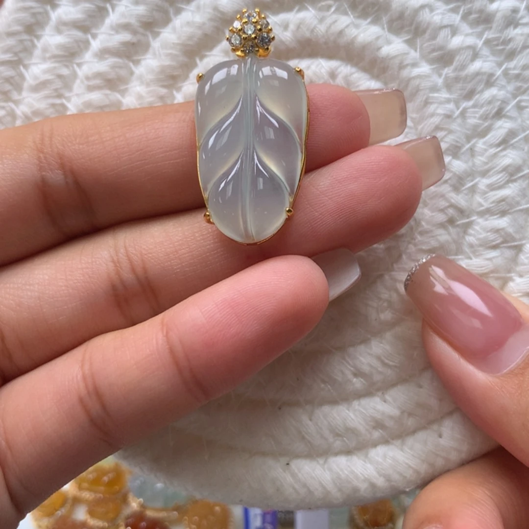 颈饰银S925镶嵌翡翠