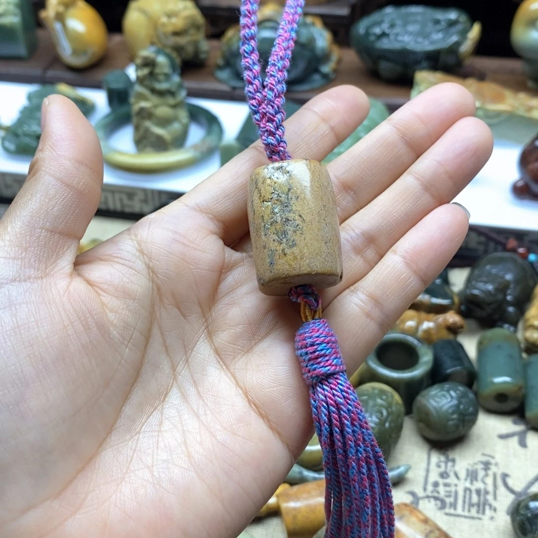 岫岩河磨玉（透闪石质玉）未镶嵌把件