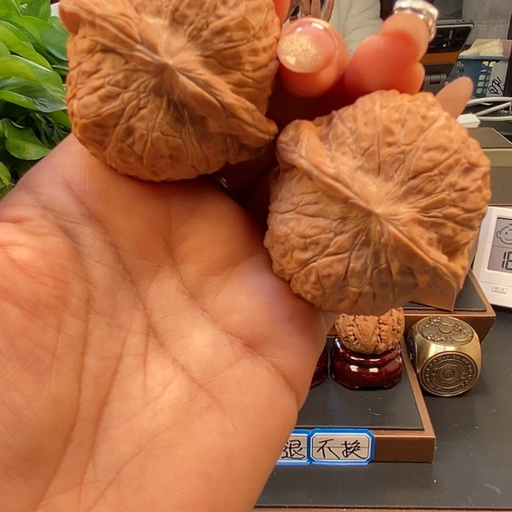 文玩核桃吊坠—****量核桃