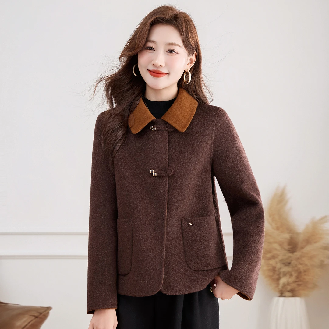 高端妈妈装短款羊绒大衣女2025新款中老年洋气红色双面羊毛呢外套