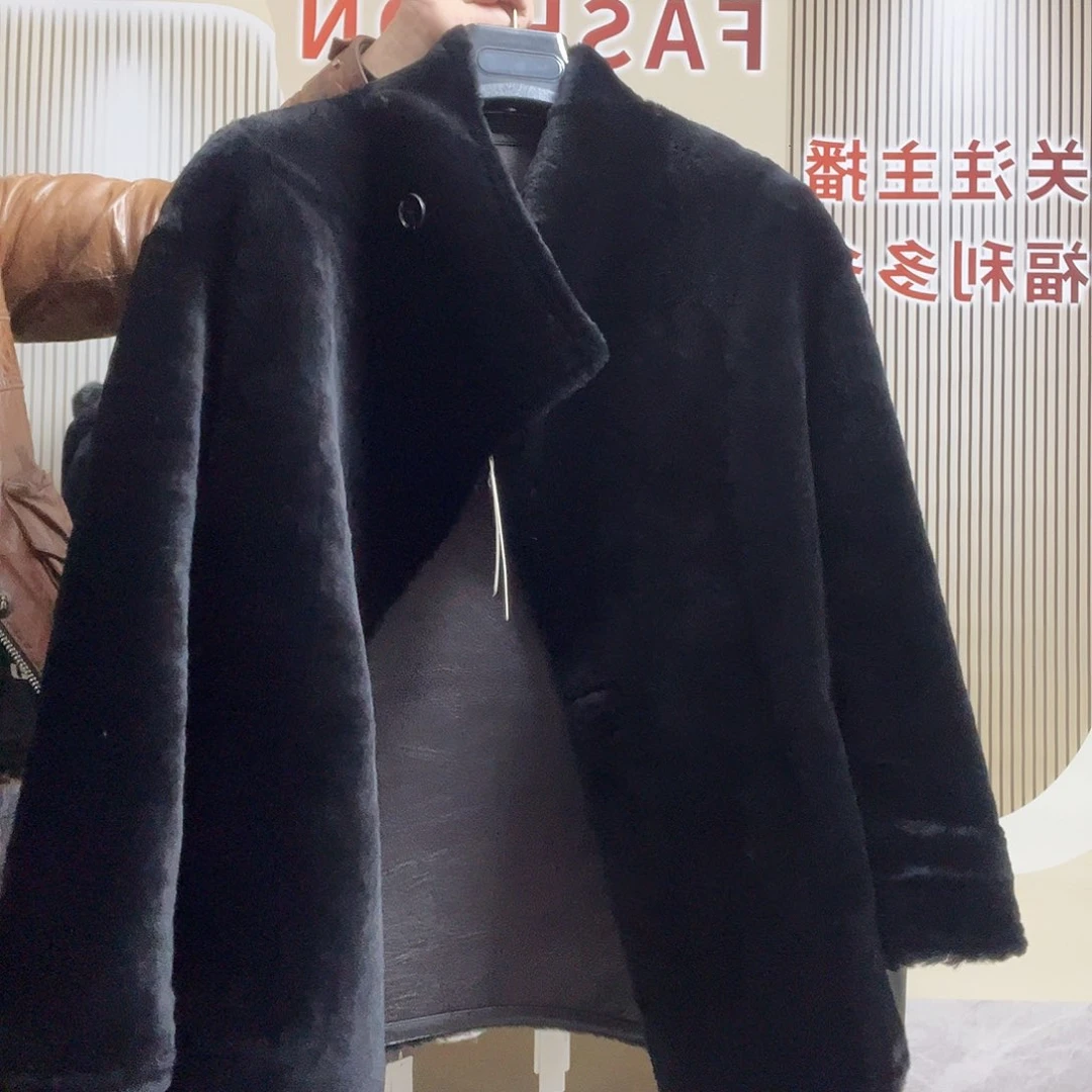 莉莉家时尚女装皮草s