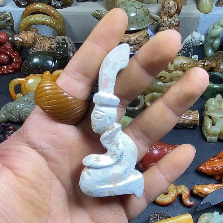 和田玉未镶嵌挂件