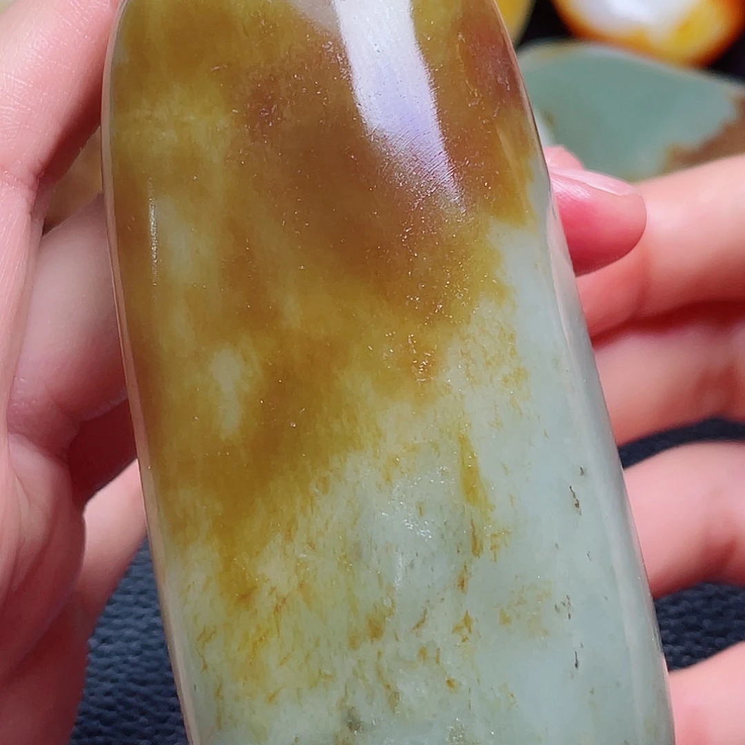 和田玉未镶嵌珠宝奇石