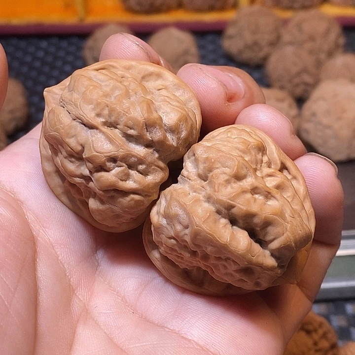 吊坠文玩核桃40尺，蛤蟆头