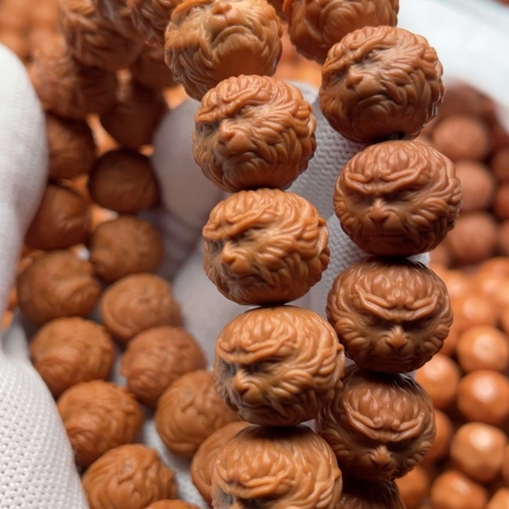 猴头核桃吊坠烟****埃斗战胜佛