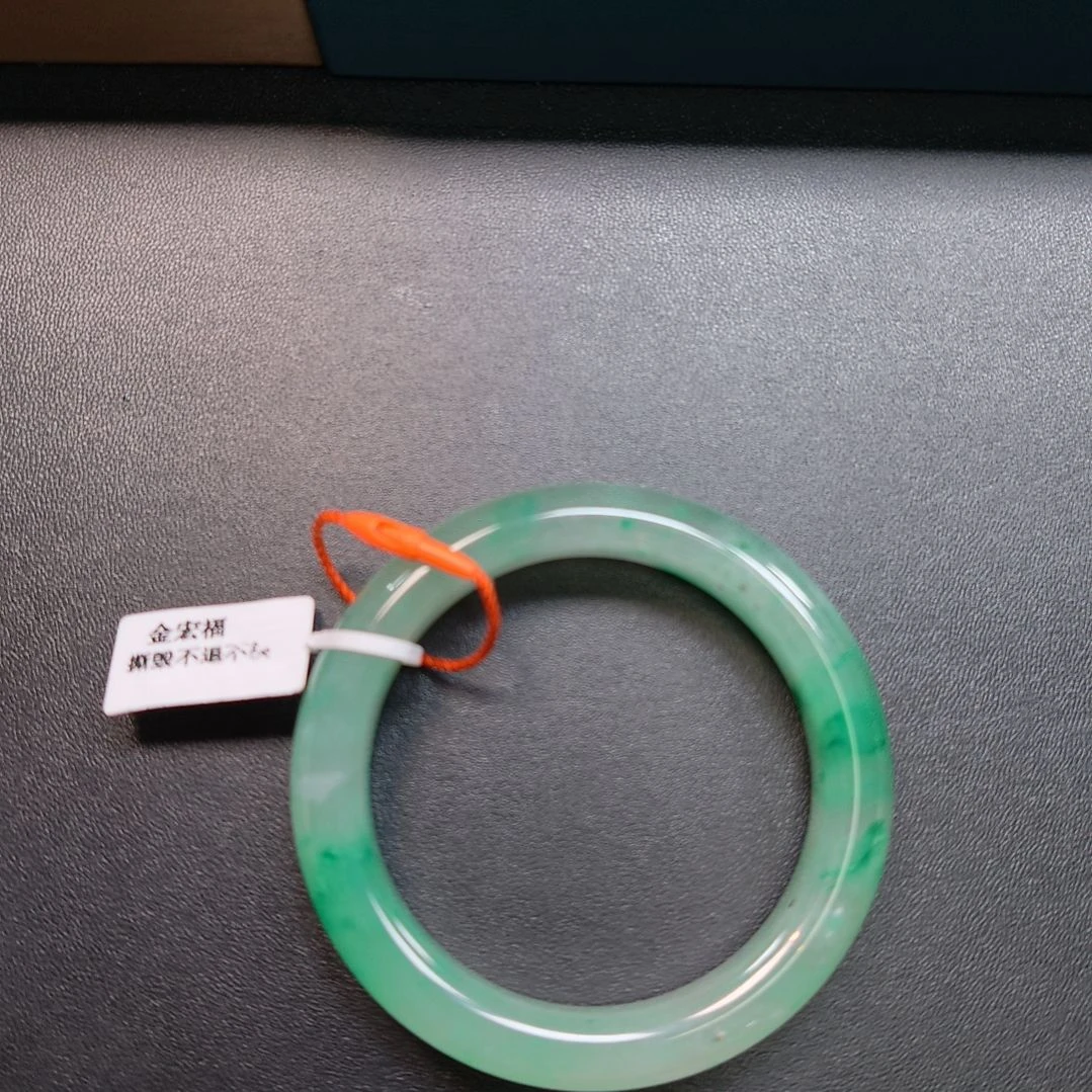 石英质玉（非洲翠）未镶嵌手镯非洲翠手镯