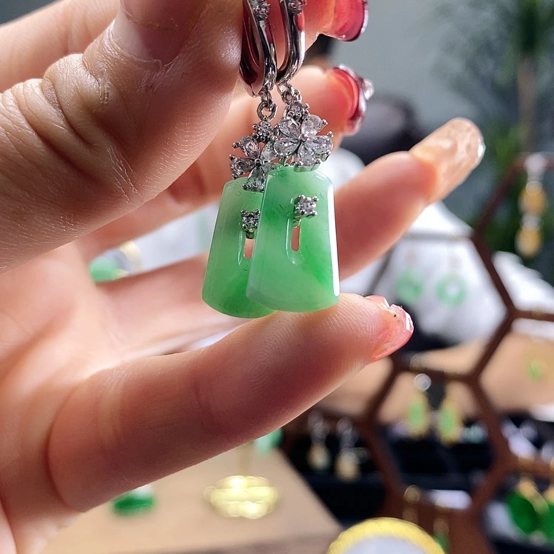 翡翠耳饰银S925镶嵌翡翠