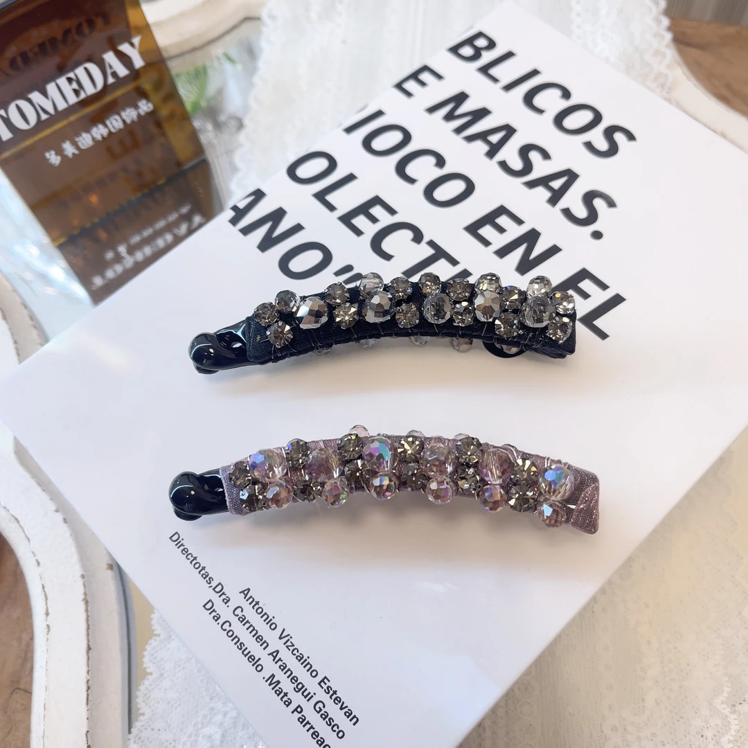 W868韩系简约气质清纯复古时尚串珠香蕉夹