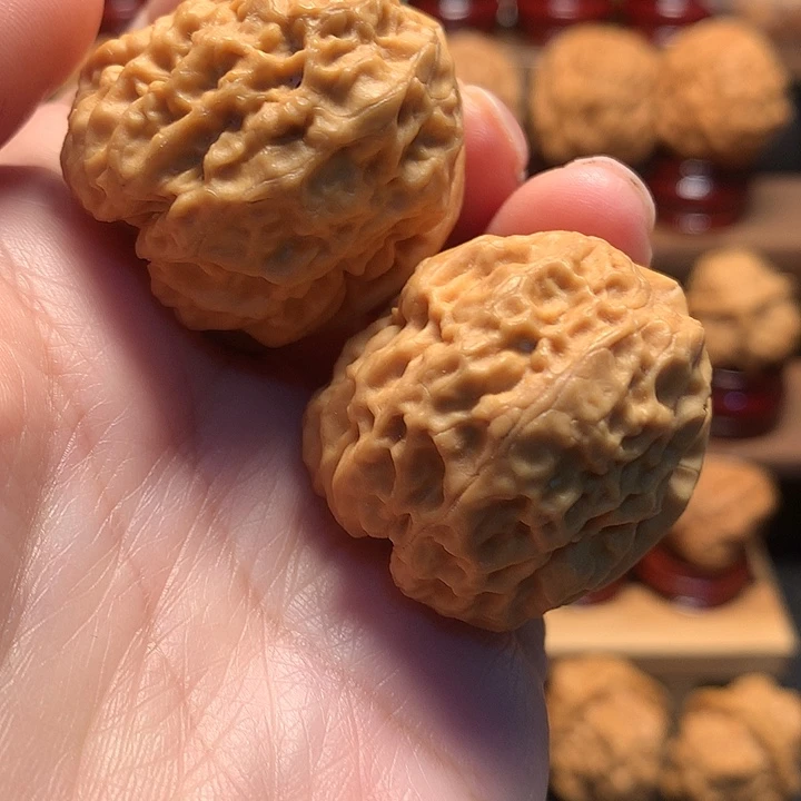 吊坠桃核铁南疆42尺寸