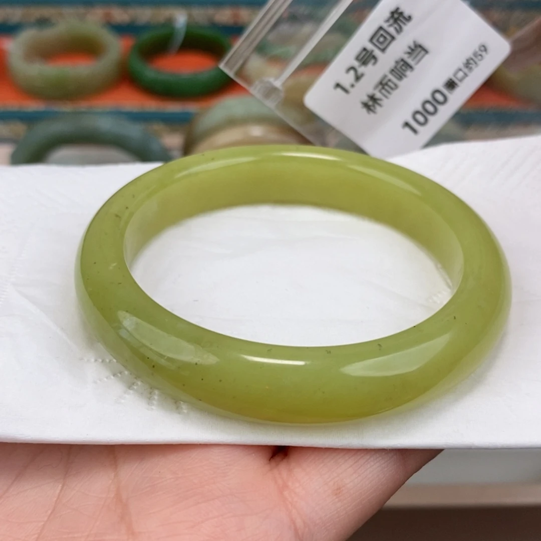 和田玉未镶嵌手镯60