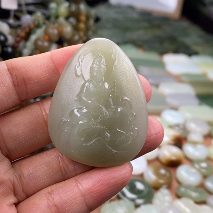 和田玉未镶嵌颈饰