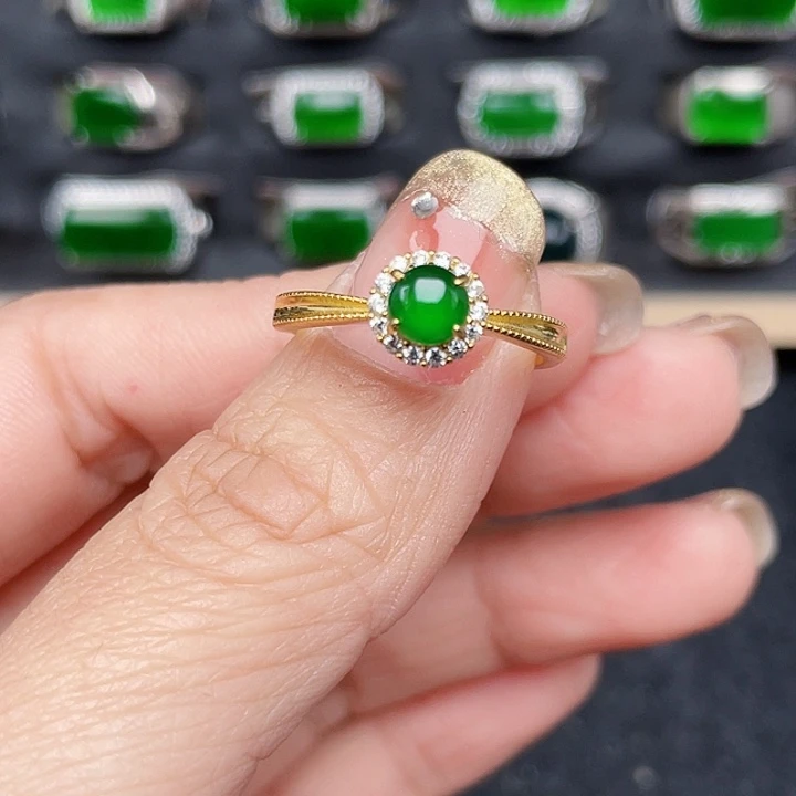 翡翠戒指银S925镶嵌没有运费险