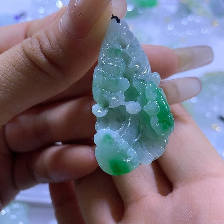 翡翠未镶嵌颈饰天然翡翠A货吊坠