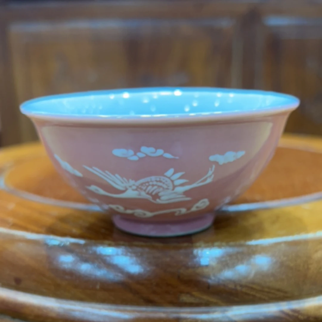 景德镇桃红堆白主人杯