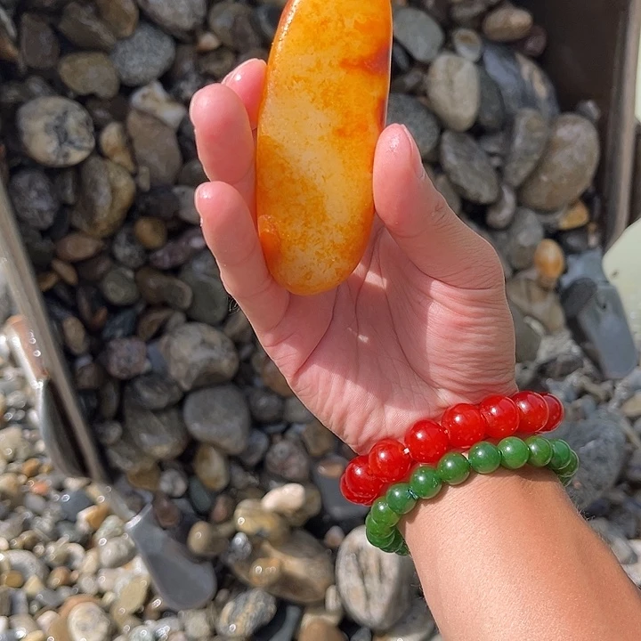 未镶嵌和田玉（糖玉）车挂