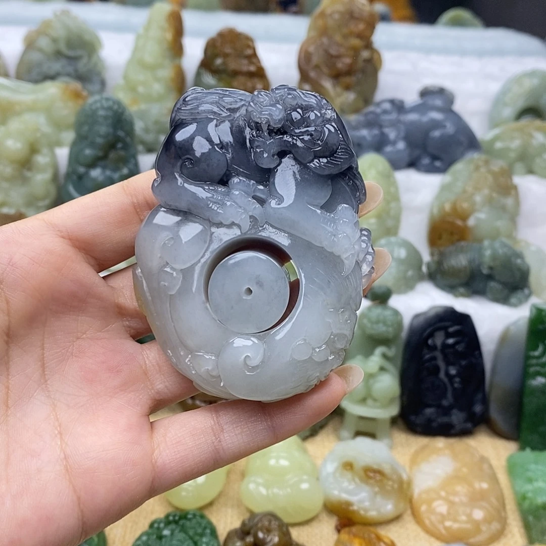 抚***长和田玉未镶嵌颈饰