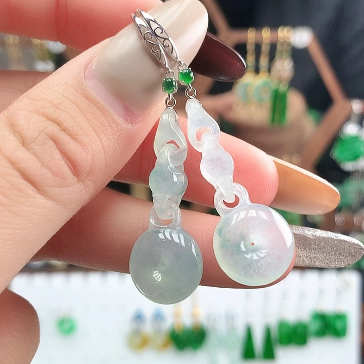 翡翠18K金镶嵌耳饰