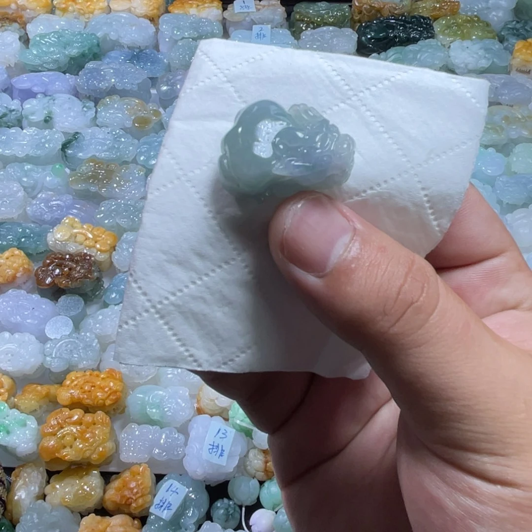 翡翠未镶嵌颈饰天然