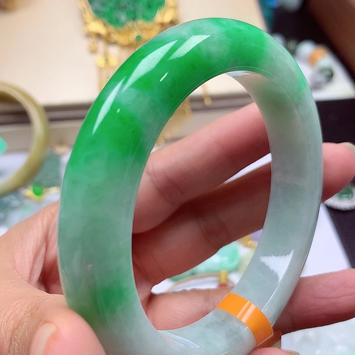 未镶嵌手镯翡翠翡翠