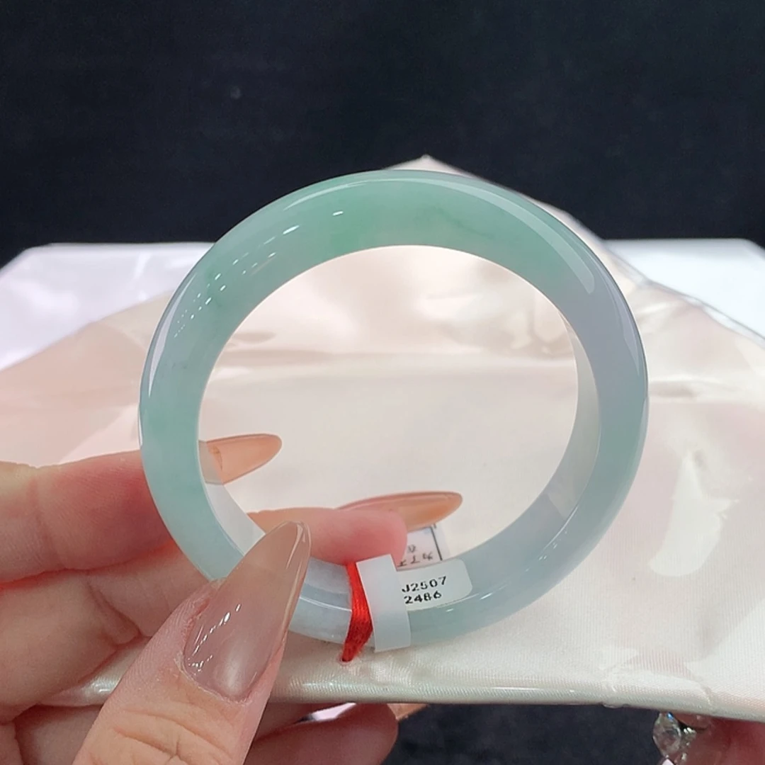 【闪购商品】未镶嵌手镯翡翠52/53