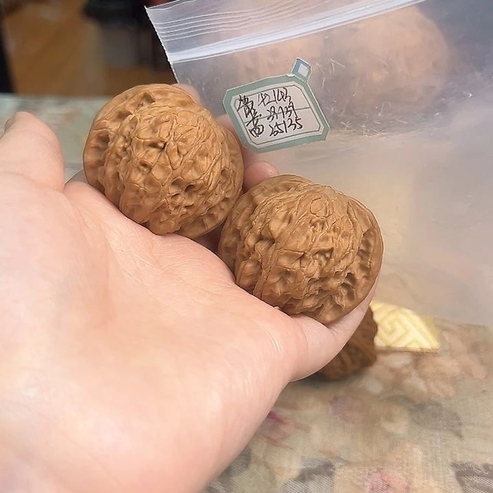文玩核桃把件磨盘