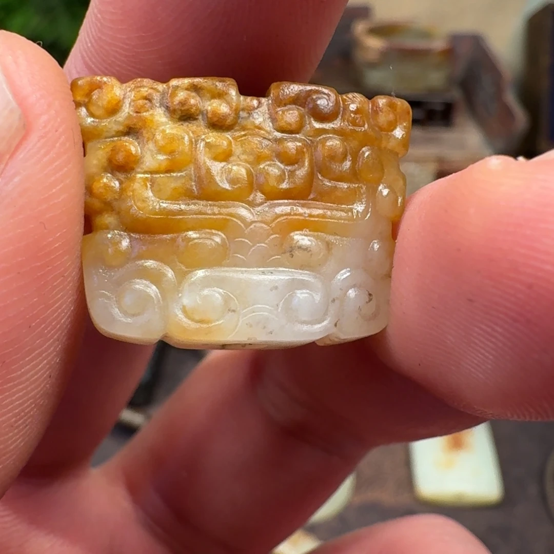 九***哥和田玉（糖玉）未镶嵌车挂