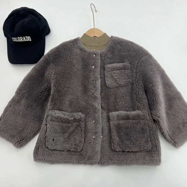 23782高端潮流时尚百搭休闲童装时尚毛毛短外套D2-1边