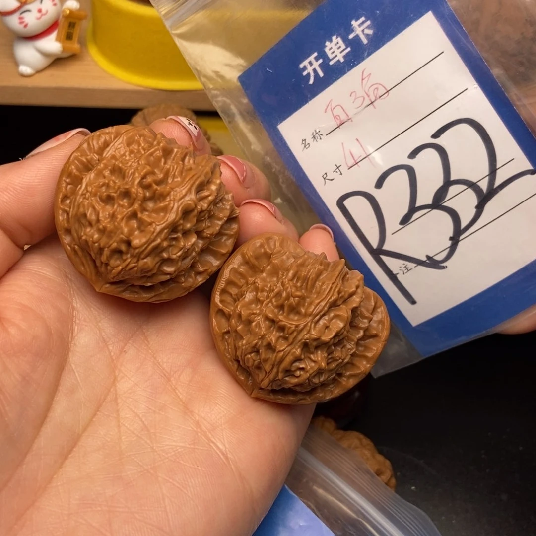 桃核吊坠核桃白狮子