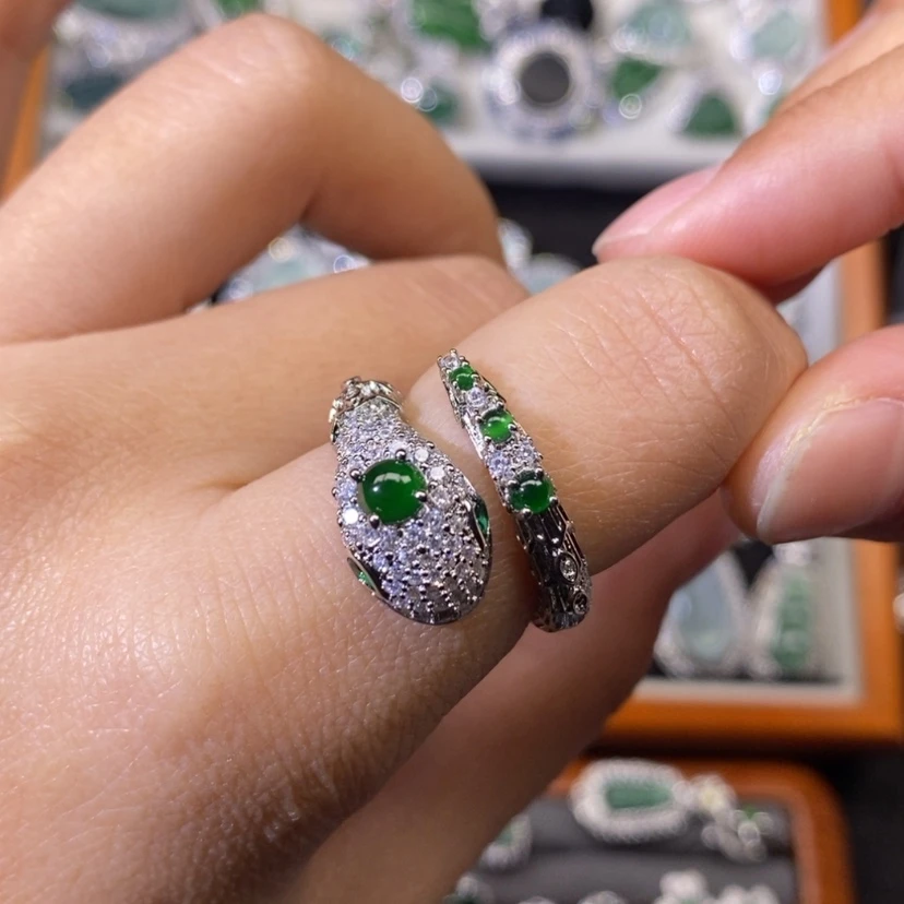 【闪购商品】翡翠颈饰未镶嵌天然