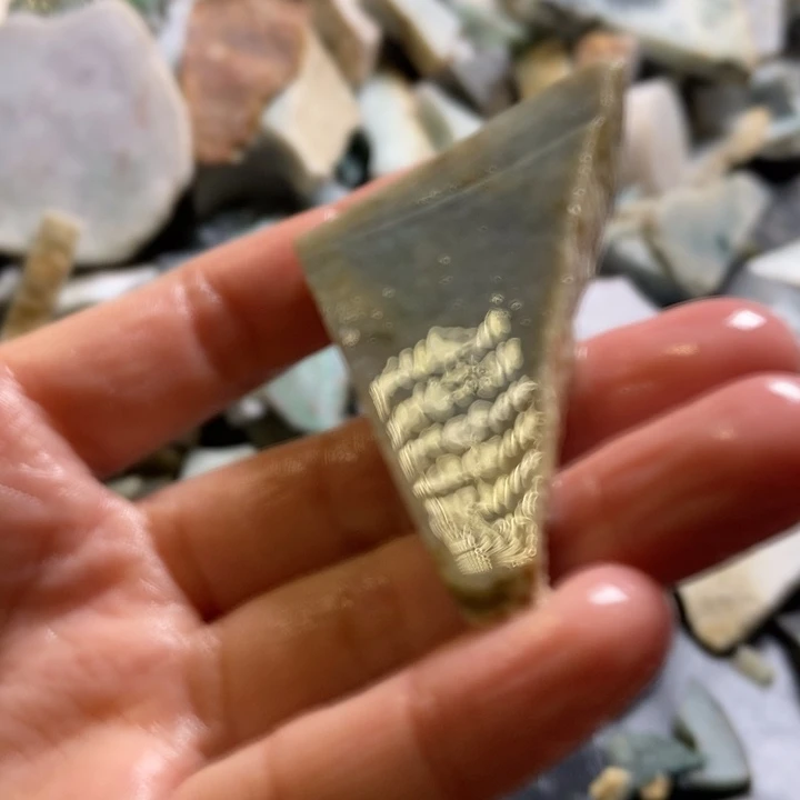 翡翠颈饰未镶嵌天然翡翠