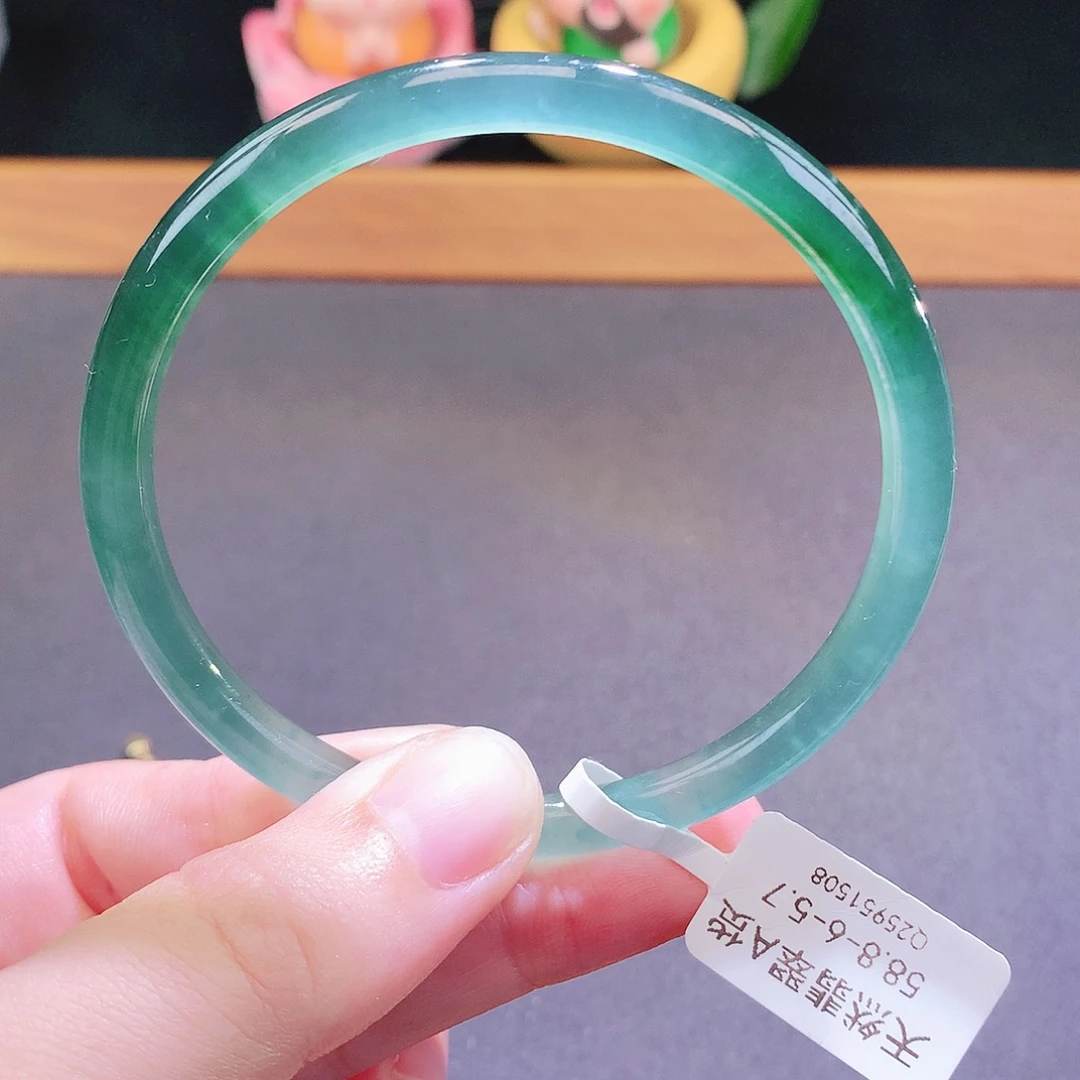 翡翠未镶嵌手镯天然翡翠