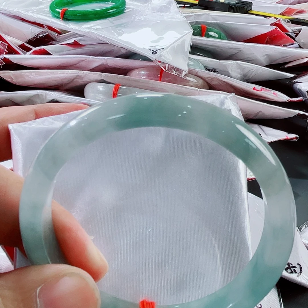 一****翡翠未镶嵌手镯拍2