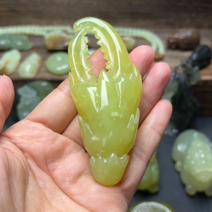 岫玉未镶嵌手把件