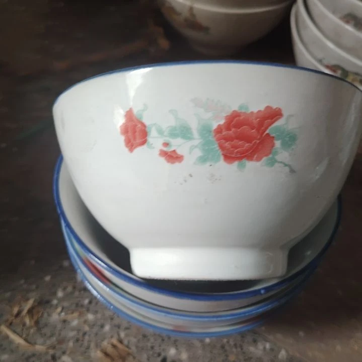 摆件陶瓷杯，我们班