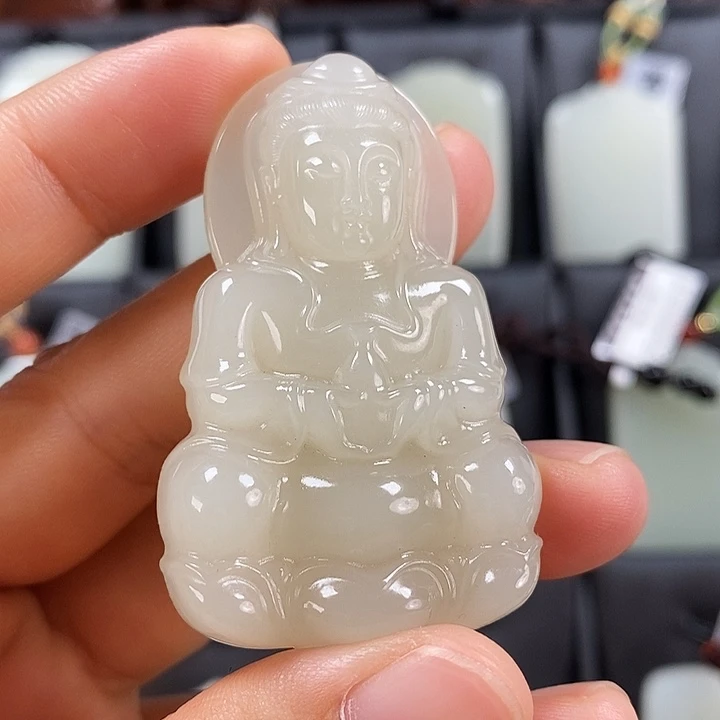 小****颈饰未镶嵌和田玉