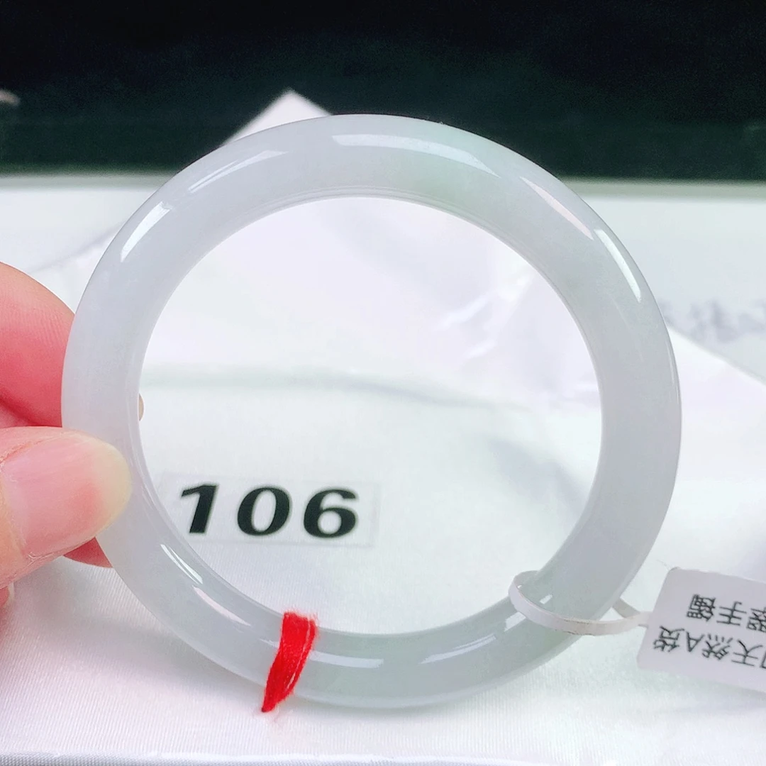 未镶嵌手镯（圆镯）翡翠106