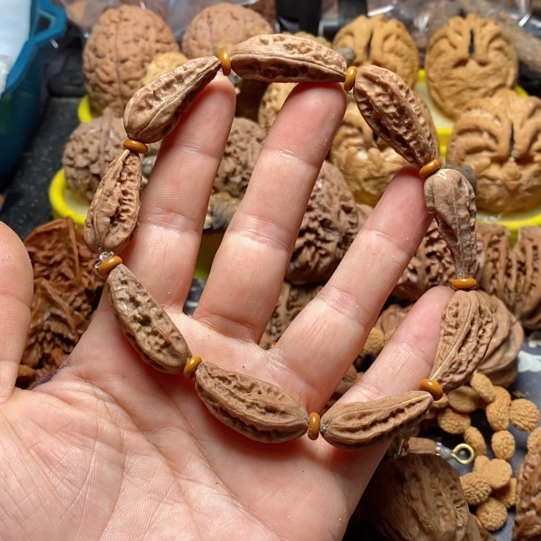 文玩核桃吊坠瑕疵82