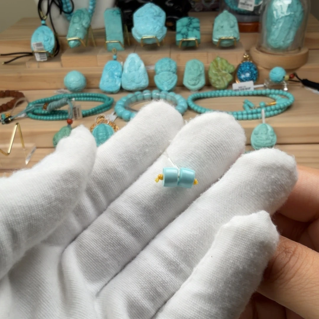 绿松石未镶嵌珠宝奇石