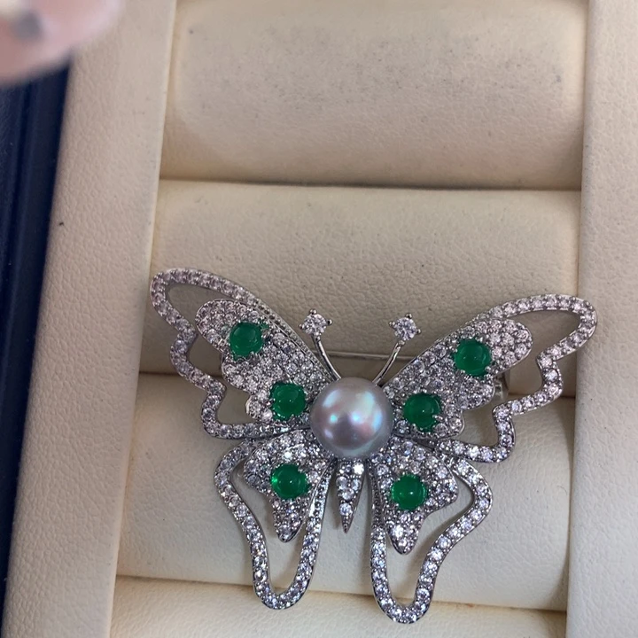 未镶嵌胸饰海水珍珠