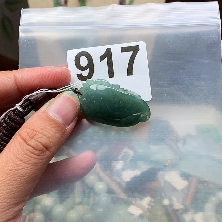 翡翠颈饰未镶嵌k****3翡翠