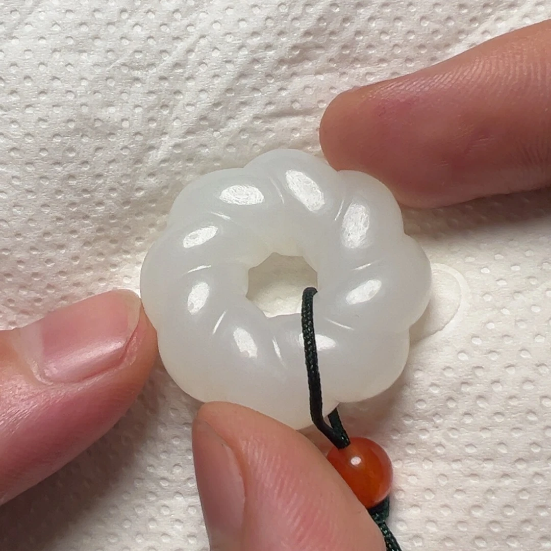 欧***泥和田玉未镶嵌挂件